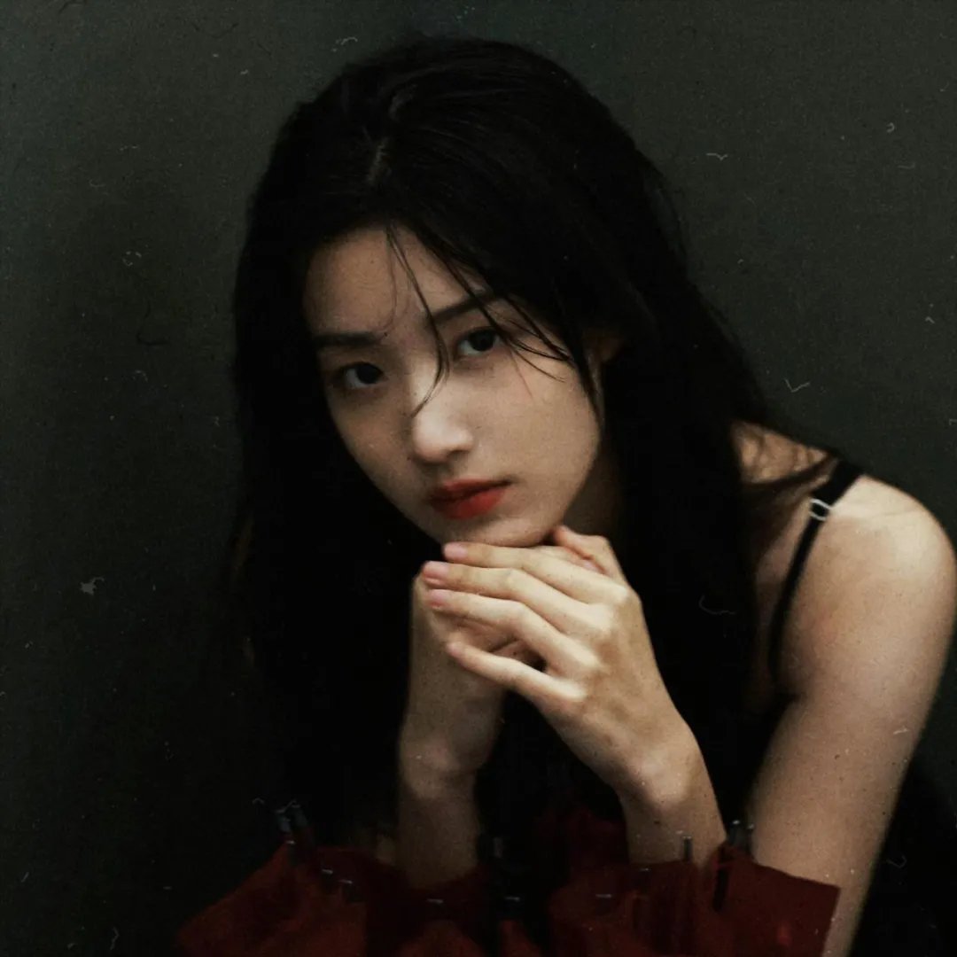 女人不是月亮